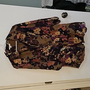 Coldwater Creek Tunic Shirt. Size XL. Smocked front and roll up sleeves.